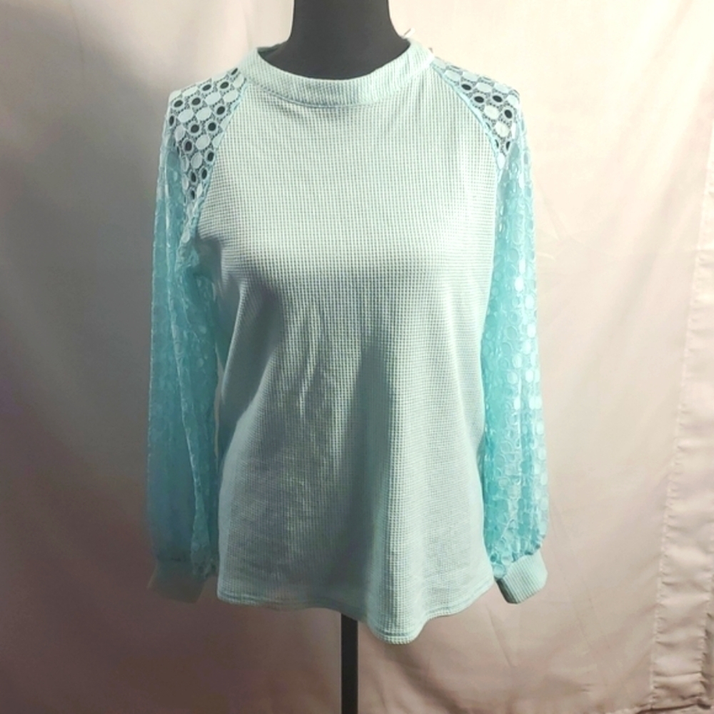 Mint Green Lantern Sleeve Blouse Size Medium NWTG